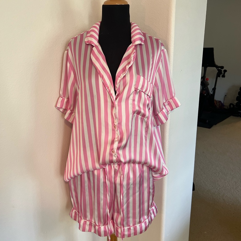 Show Me Your Mumu Slumber pink PJ Set Satin Size large